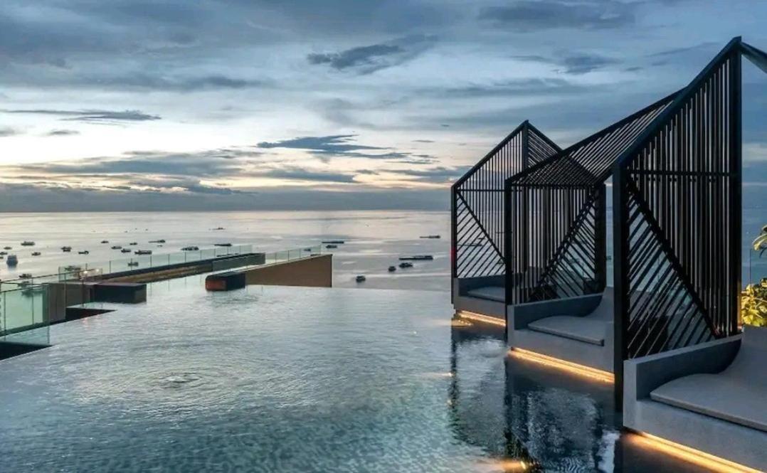 Edge Central Pattaya Condo Exterior photo