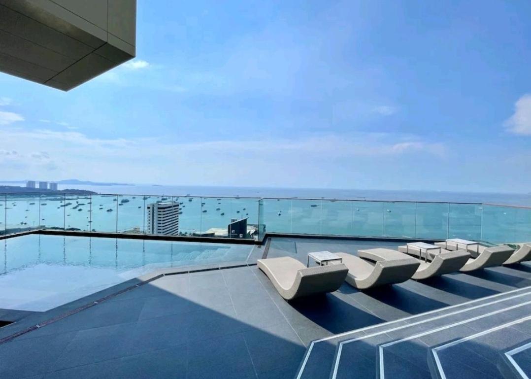 Edge Central Pattaya Condo Exterior photo